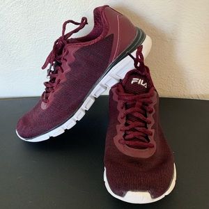 Fila Coolmax Memory Foam Womens Running Shoes Size 8 Maroon fabric